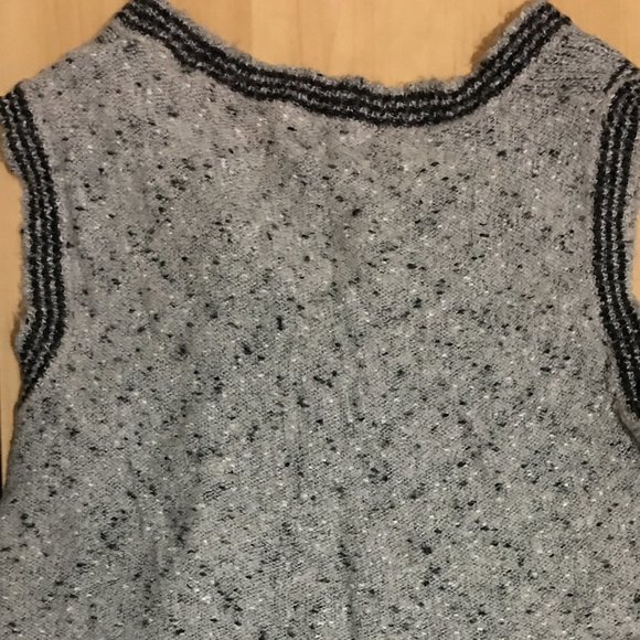 S.W.I. Clothing Gray & Black Wool Striped Women Sweater Vest - Small - Picture 3 of 4